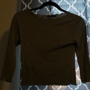 Grey cropped semi long sleeve shirt